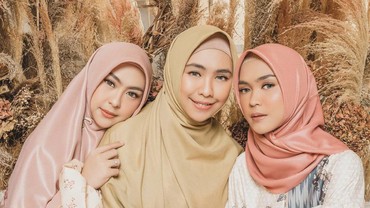 img-title Segera Menikah, Ria Ricis Dapat Dukungan Penuh dari Kedua Kakaknya