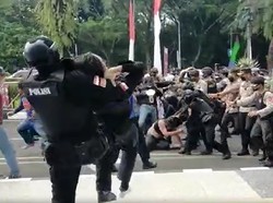 Mahasiswa Pandeglang Kutuk Aksi Polisi Smackdown Pedemo di Tangerang