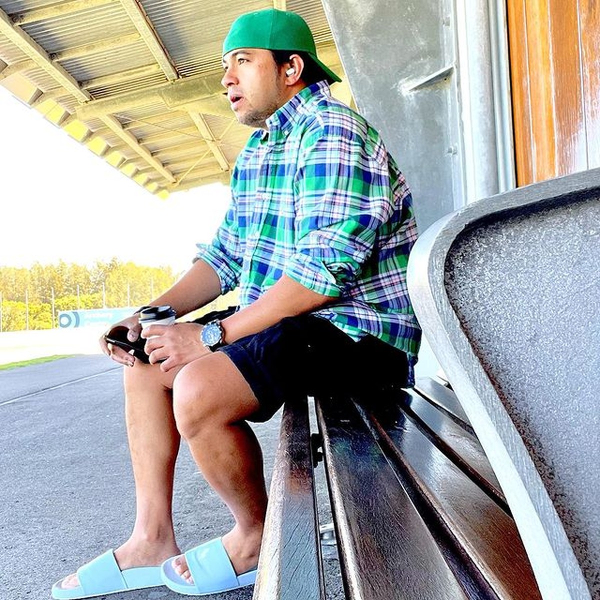 Alblen Filindo Fabe adalah mantan VJ dn artis yang sering muncul di layar kaca di era 2000-an kini jadi bos di Australia&period; Yuk intip&excl;