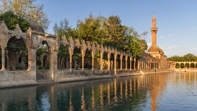 7 Pesona Sanliurfa, 'Kota Nabi' di Tenggara Turki