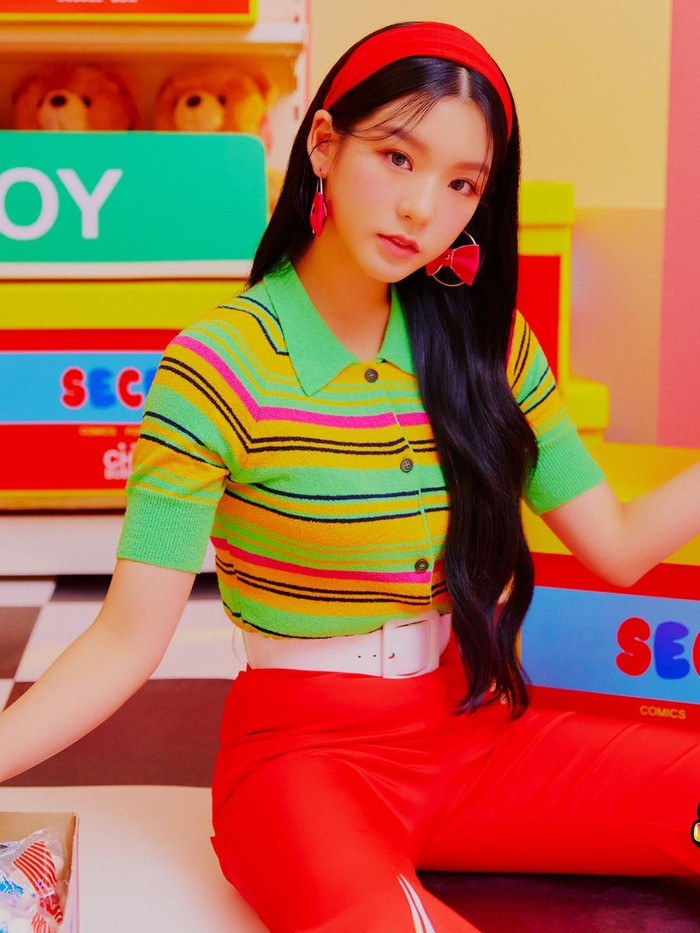 Selain itu, akun Twitter resmi SECRET NUMBER juga merilis foto teaser Soodam untuk Fire Saturday pada Senin, (11/10). Dengan image yang fresh dan colorful, Soodam terlihat cantik dalam balutan outfit berwarna merah, hijau, dan kuning!/Foto: twitter.com/5ecretNumber