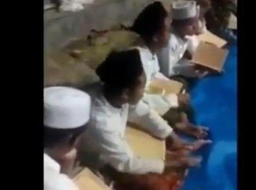 Heboh Santri Diskusi Pakai Bahasa Mandarin, Begini Reaksi Netizen