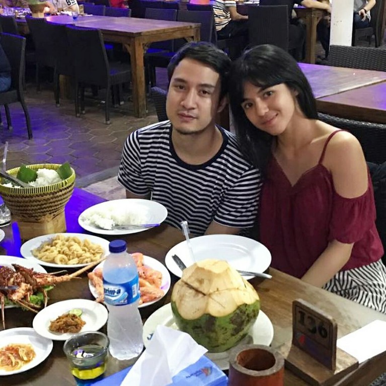6 Kenangan Manis DJ Una dan Irsan Ramadhan Sebelum Proses Cerai Kabar mengejutkan datang dari DJ Una yang menggugat cerai sang suami Irsan Ramadan. Yuk intip potret mereka!