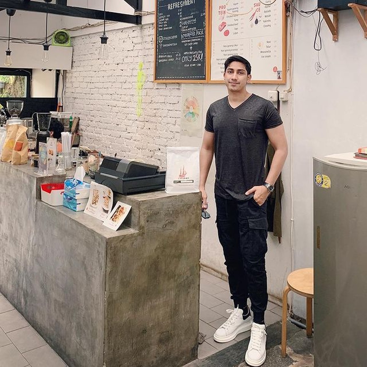 Foto Tampan Lukman Azhari Suami Medina Zein yang Dituding KDRT