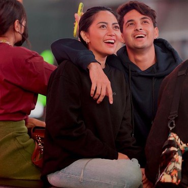 Rachel Vennya dan Salim Nauderer Diisukan Putus gegara Saling Unfollow