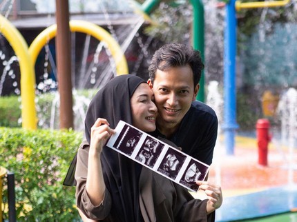 Istri Hamil Anak Ketiga Meski KB, Fedi Nuril: Kaget Tapi Bahagia Luar Biasa