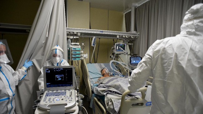 Sejumlah negara sudah mengumumkan kasus varian Covid-19 Omicron belakangan ini, di tengah lonjakan kasus Covid-19 yang terjadi.