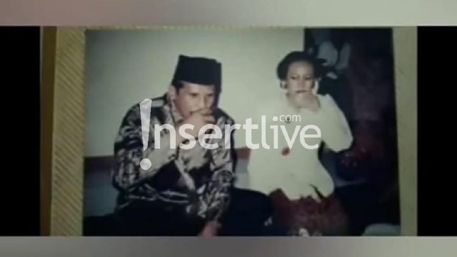 Foto pernikahan piet pagau dengan ibu Bemby
