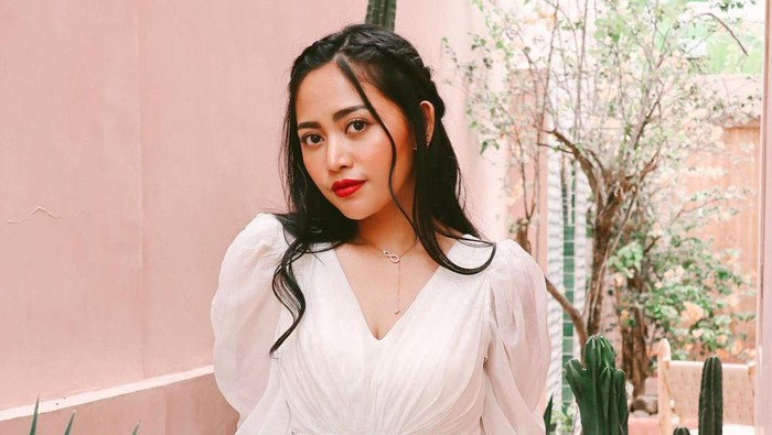 Rachel Vennya Lupa Posting Endorse-an Batik! Ramai Komentar, Lantas Bagaimana Menciptakan Endorsement Berkualitas? Rachel Vennya Lupa Posting Endorse-an Batik! Ramai Komentar, Lantas Bagaimana Menciptakan Endorsement Berkualitas?