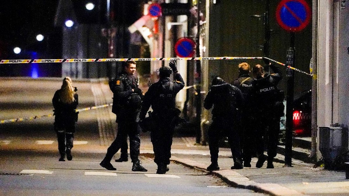 FOTO: 'Teror' Panah Gemparkan Norwegia, 5 Orang Tewas