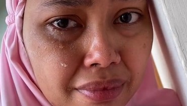 img-title Viral Istri Nangis Tak Diajak Suami Kondangan, Alasannya Bikin Nyesek