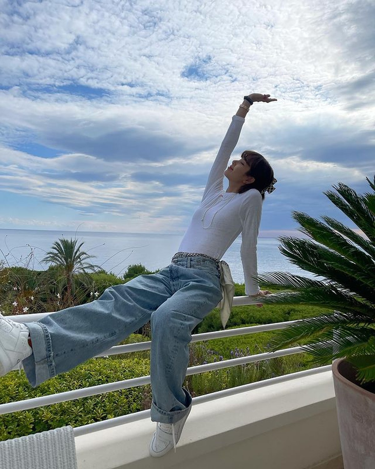 Lisa BLACKPINK sedang menikmati waktu liburannya di Nice&comma; Prancis&period; Yuk kita intip potret keseruannya&excl;