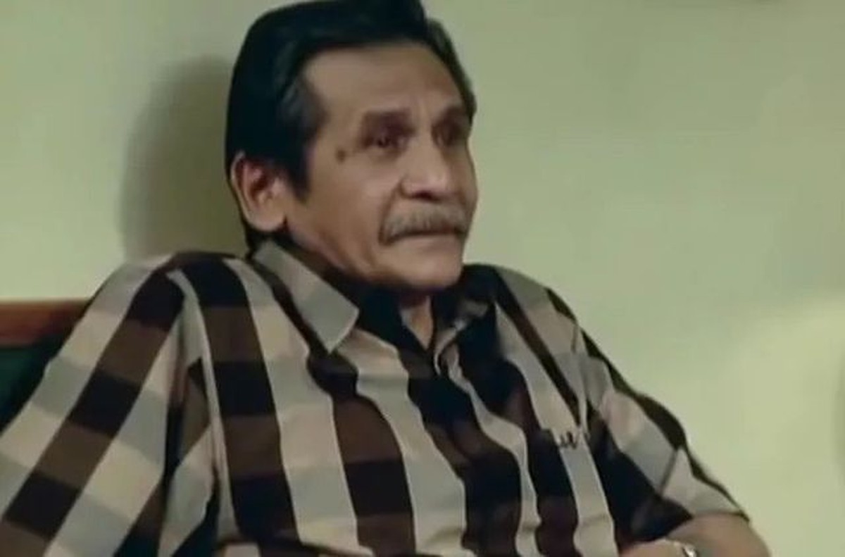 7 Potret Piet Pagau Aktor Senior yang Jadi Sorotan