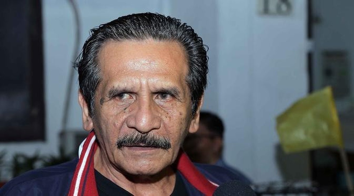 7 Potret Piet Pagau Aktor Senior yang Jadi Sorotan