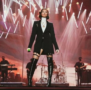 Agnez Mo Dihadiahi Jason Derulo Jam Berlian, Harganya Fantastis