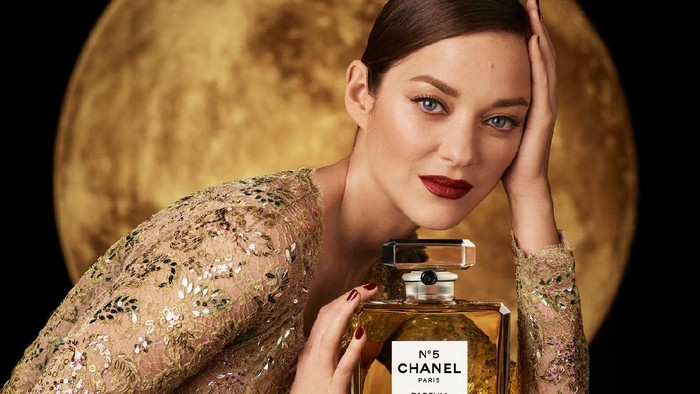 4 Parfum Ini Sempat Jadi Kontroversi, Dari Desain Botol Sampai Bau yang Dianggap Terlalu Menyengat