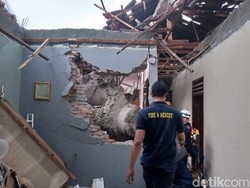 Crane Jatuh di Depok Timpa Rumah Warga, Ini 4 Kondisi Terbarunya