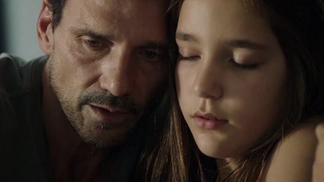 Sinopsis Reprisal dimulai ketika perampok merampas uang di bank yang Jacob (Frank Grillo) kelola.