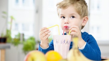 RESEP SMOOTHIES: APEL KAYUMANIS