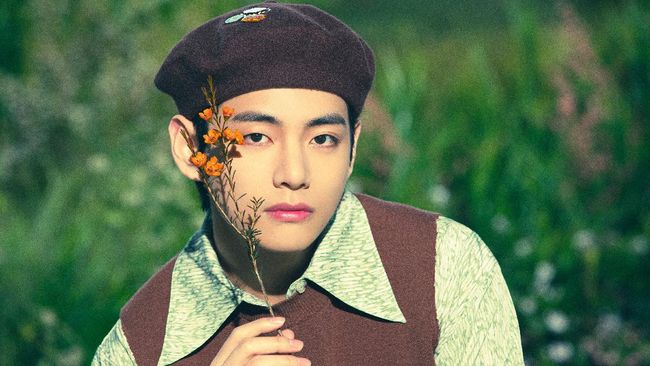 Agensi yang menaungi BTS, BIG HIT menyatakan V telah pulih seutuhnya dari Covid-19 per Selasa (22/2).