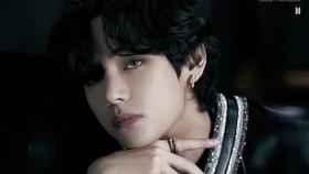 V BTS Isi OST Drama Baru Choi Woo-shik, Our Beloved Summer