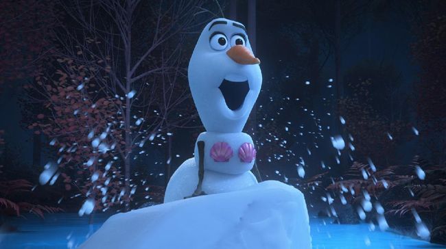 Olaf Presents tayang 12 November 2021. Serial pendek itu menjadi kesempatan Olaf menceritakan kembali kisah animasi klasik Disney selama ini.