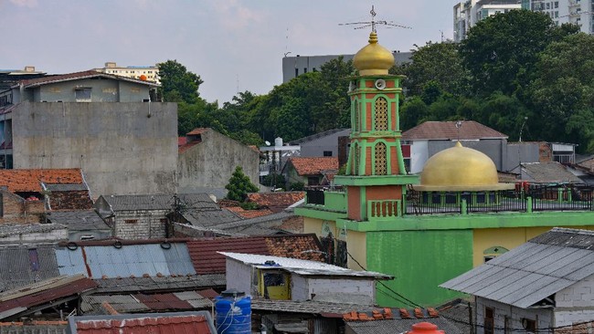SE Menag baru soal pengeras suara di masjid dan musala juga mengatur saat bulan puasa Ramadan, Idul Fitri dan hari besar muslim lain.