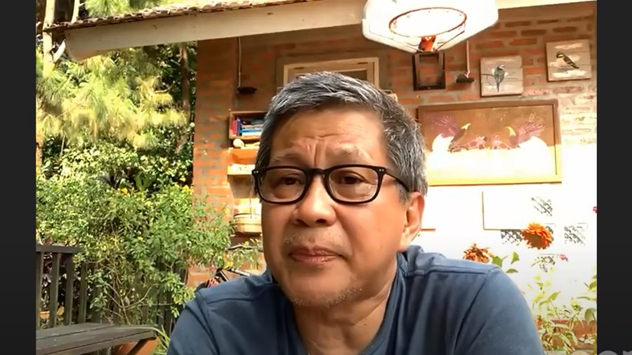 Rocky Gerung (Foto: tangkapan layar YouTube KedaiKOPI) Rocky Gerung (Foto: tangkapan layar YouTube KedaiKOPI)