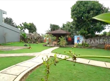 7 Potret Luasnya Rumah Narji Cagur, Ada Kebun untuk Bercocok Tanam