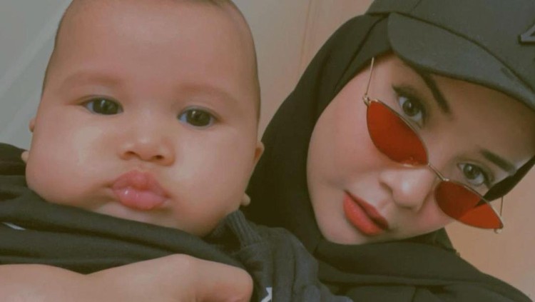 Ukkasya Muhammad Syahki, anak Zaskia Sungkar