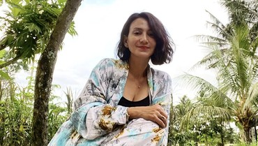 img-title Wanda Hamidah Dituding Serang Rumah Eks Suami, Kaca & Pintu Rusak