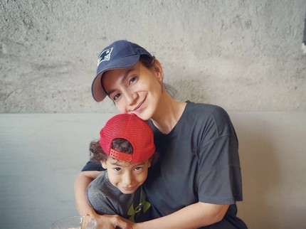 3 Minggu Tak Bertemu Anak, Wanda Hamidah Tahan Nangis & Mengaku Frustrasi