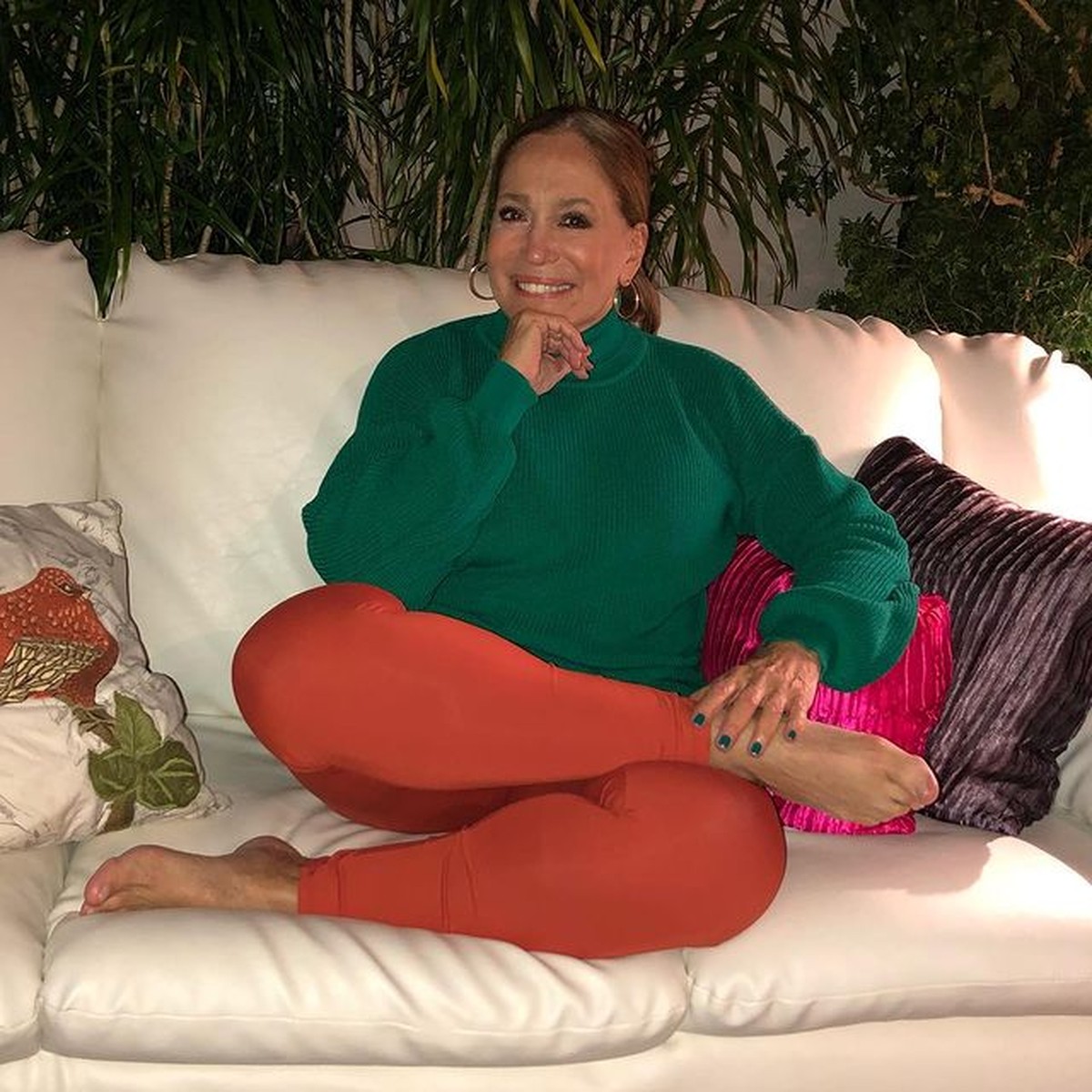 Salah satu bintang telenovela legendaris Brasil&comma; Susana Vieira bikin heboh karena ngaku kencani 300 gay&period; Yuk intip potretnya&excl;