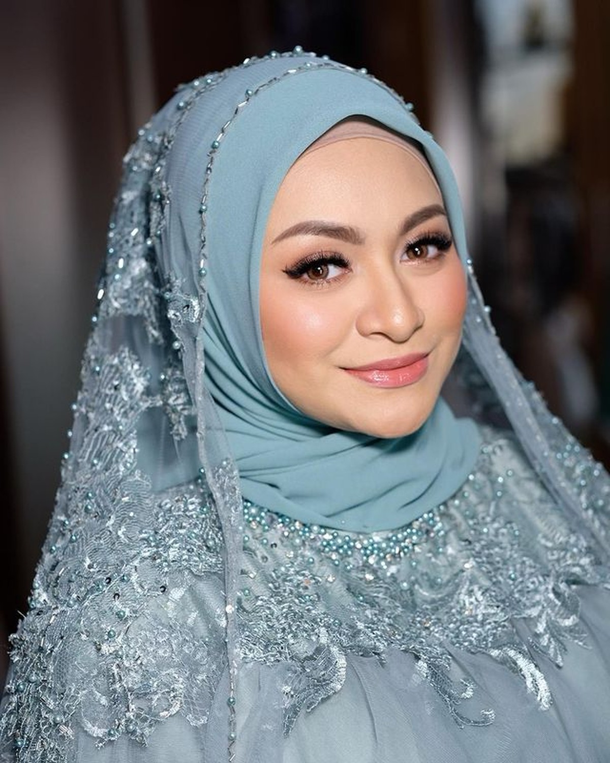 Sule dan Nathalie Holscher menggelar acara siraman dan tasyakuran 7 bulan kehamilan Nathalie&period; Yuk kita intip&excl;