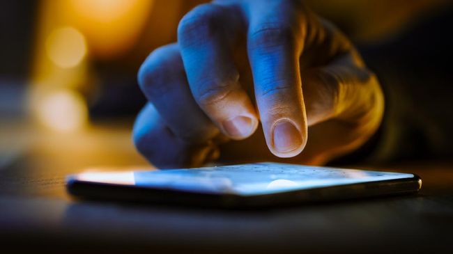 Saat ini pinjaman online atau pinjol banyak dijadikan solusi cepat mengatasi keuangan. Bagaimana Islam memandang pinjol?