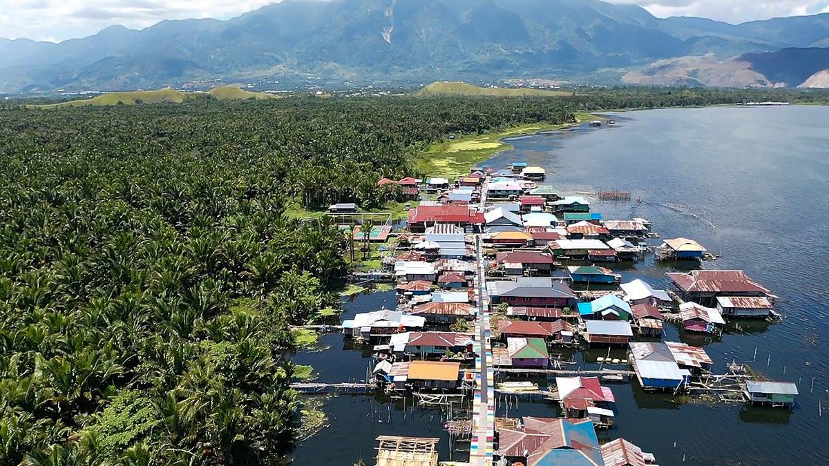 FOTO: Menengok Kearifan Lokal Desa Wisata Yoboi Papua