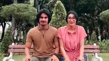 img-title Tyas Mirasih dan Tengku Tezi Kompak Bungkam soal Isu Pacaran