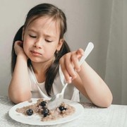 4 Tanda Gangguan Makan pada Anak, Orang Tua Perlu Waspada!