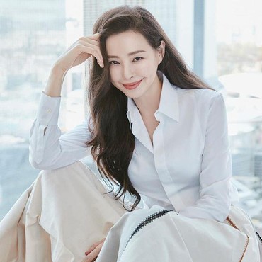 Bintangi Drama Sejarah Baru, Honey Lee Bakal Jadi Janda