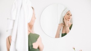5 Mitos dalam Dunia Skincare yang Sering Ditemui, Jangan Dipercaya Lagi Ya!