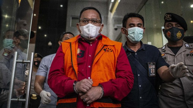 KPK mengajukan kasasi atas putusan banding yang mengurangi vonis Dodi Reza Alex dari semula 6 tahun jadi hanya 4 tahun.