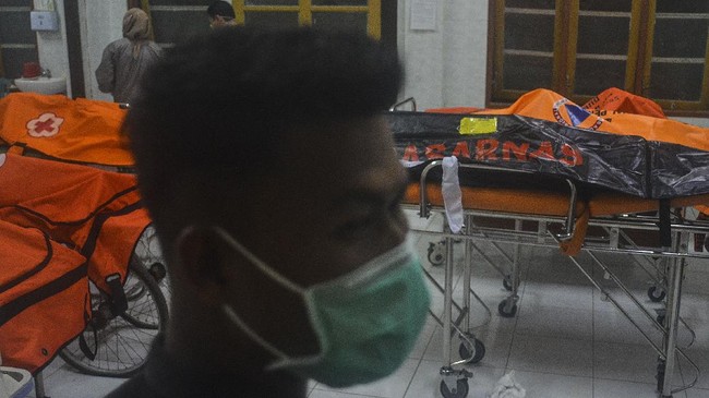 FOTO: Tragedi Susur Sungai Cileuer, Telan 11 Nyawa Siswa