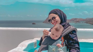 JAWABAN SOAL UKKASYA NAIK PESAWAT