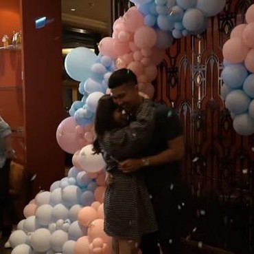 8 Momen Mewah Nikita Willy & Indra Priawan Umumkan Jenis Kelamin Anak