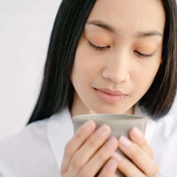 img-title Atasi Penuaan di Usia 40an dengan Minuman Ini!