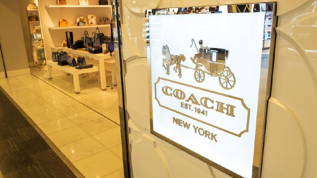 Label fesyen Coach mengumumkan bahwa mereka tidak akan lagi menghancurkan barang-barang yang rusak atau "tidak dapat dijual" yang dikembalikan ke tokonya.