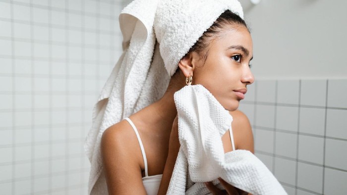 Sering Dihindari, Mandi Air Dingin Miliki Beragam Manfaat lho! Bikin Lebih Semangat Sampai Turunkan Stres