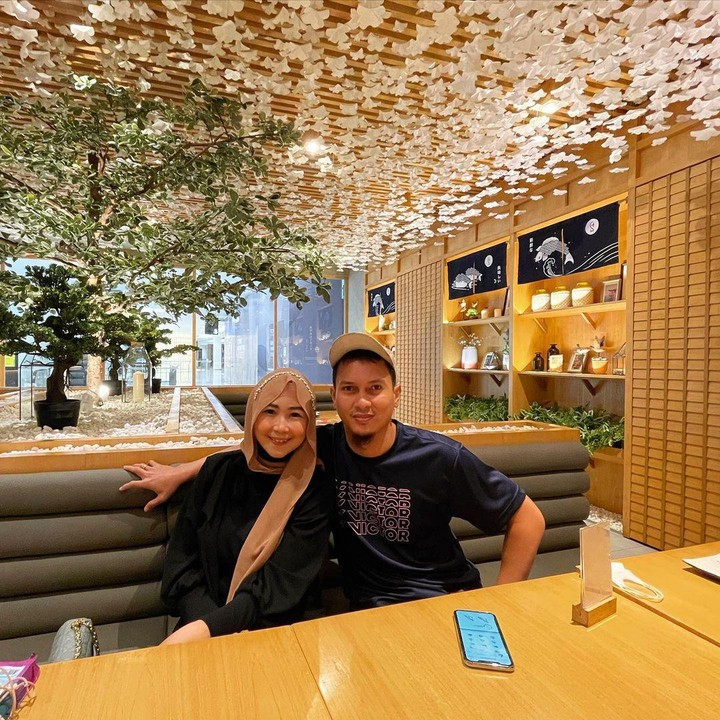<p>Doa tulus dari istri memang yang terbaik ya, Bun. Ini terbukti pada Mohammad Ahsan yang senantiasa didoakan sang istri dari jauh saat bertanding. (Foto: Instagram @just.itinee)</p>