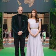 Potret Gaun Mewah Terbaik yang Pernah Dikenakan Keluarga Kerajaan di Acara Formal