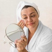 Selain Viva Milk Cleanser, Ini 3 Produk Makeup Remover dari Brand Hits Era 90-an!